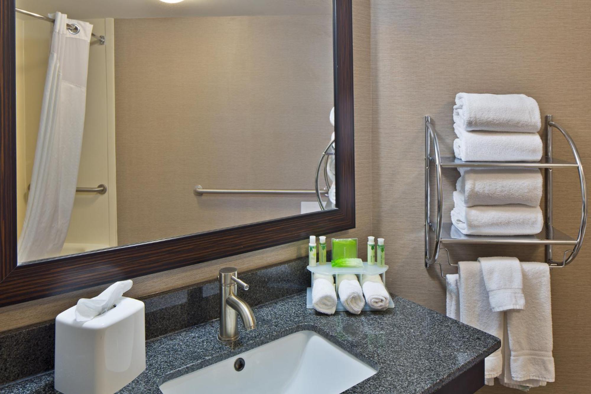 Holiday Inn Express Harrisburg I-81 - Hershey By Ihg Manadahill Exteriér fotografie