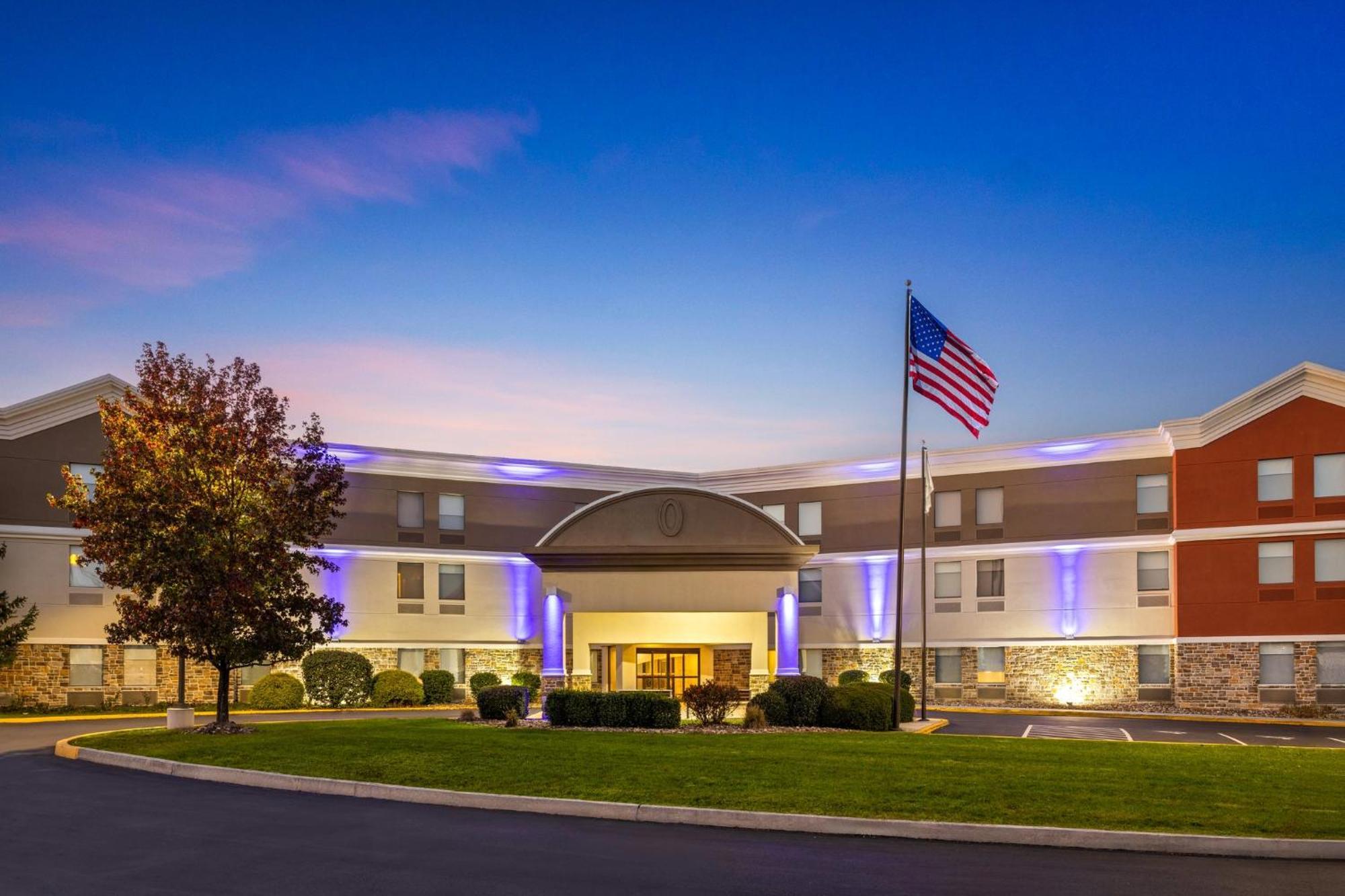 Holiday Inn Express Harrisburg I-81 - Hershey By Ihg Manadahill Exteriér fotografie